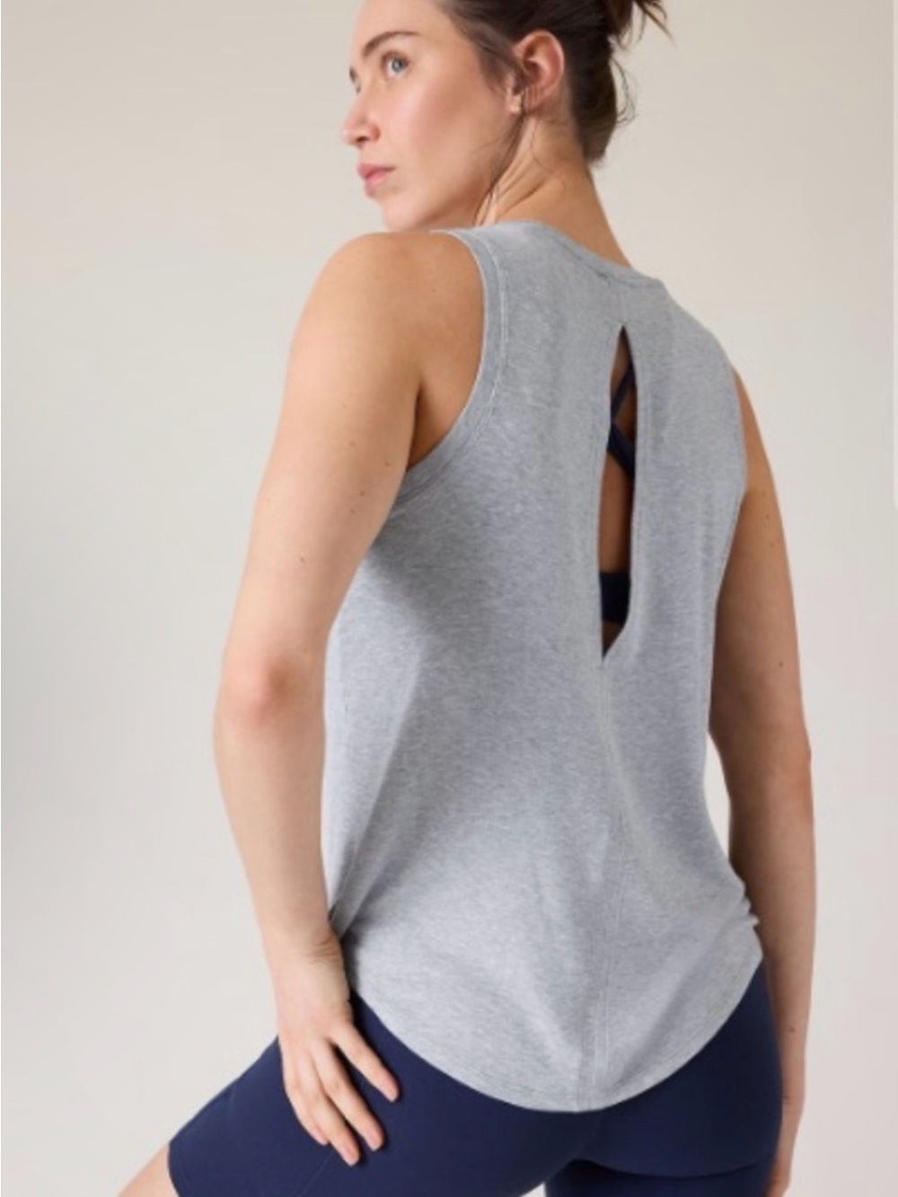 Athleta Light Gray with ease open back Tank (Bin A2-068)